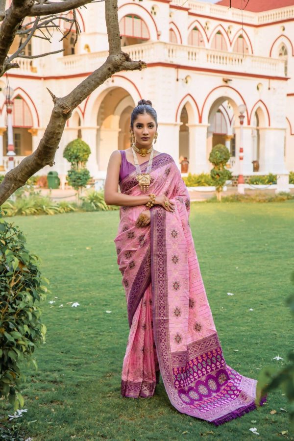 Vishnu Weaves Women s Baby Pink Patola Banarasi Silk Meenakari Zari Woven Saree with Blouse Online now