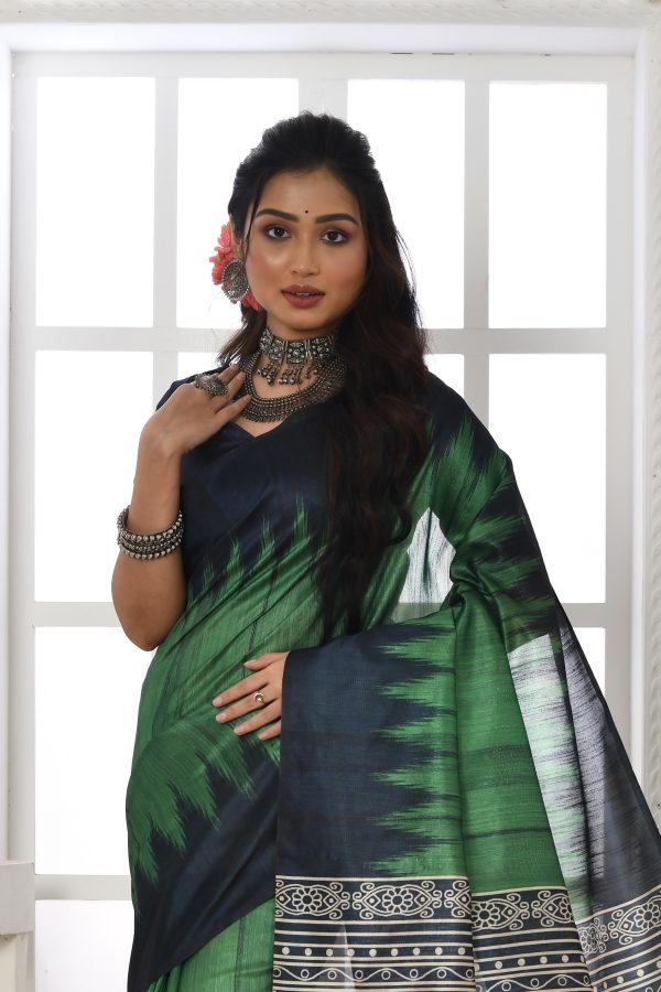 Vishnu Weaves Women s Green Tussar Silk Temple Print Saree with Blouse Online Sale