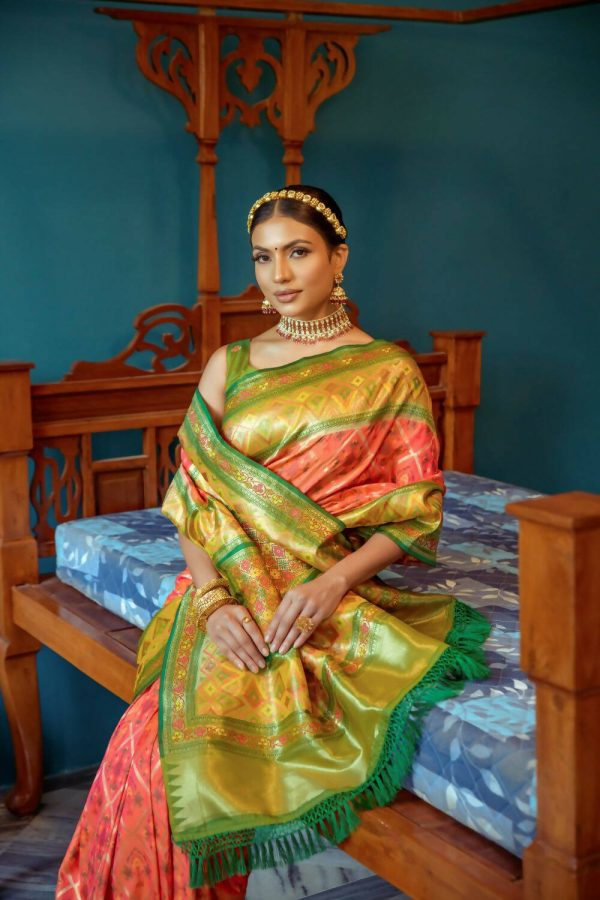 Vishnu Weaves Women s Gajri Patola Banarasi Silk Meenakari Zari Woven Saree with Blouse Online now