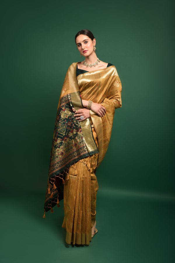 Vishnu Weaves Women s Yellow Tussar Silk Zari Woven Saree with Blouse Online