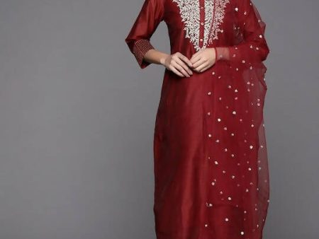 Varanga Floral Embroidered Regular Chanderi Silk Zari Kurta with Trousers & Dupatta For Discount